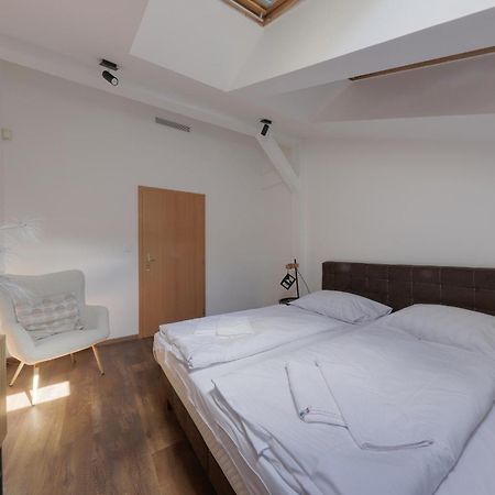 Aneri Apartment Old Town Bratislava Esterno foto