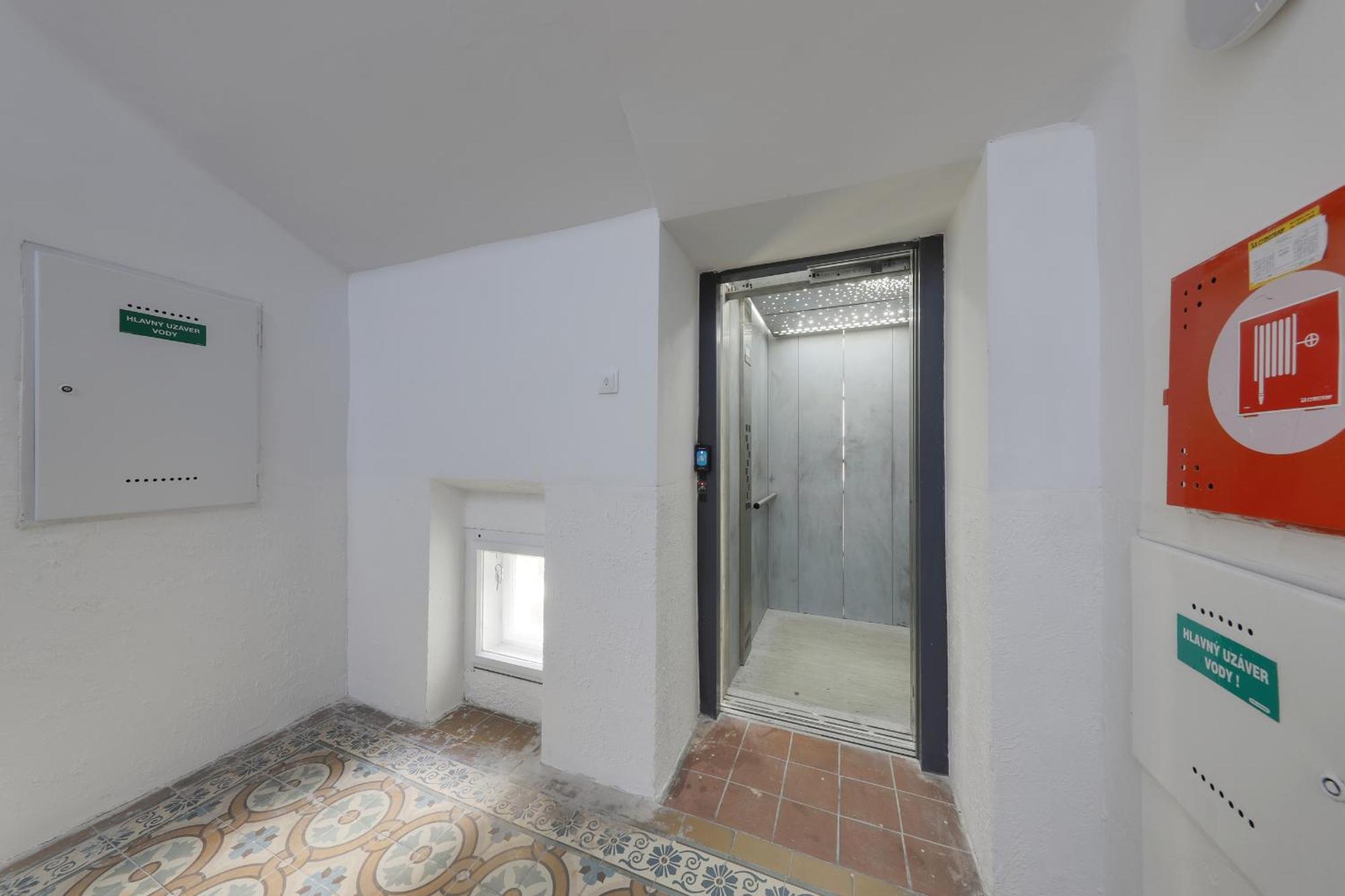 Aneri Apartment Old Town Bratislava Esterno foto